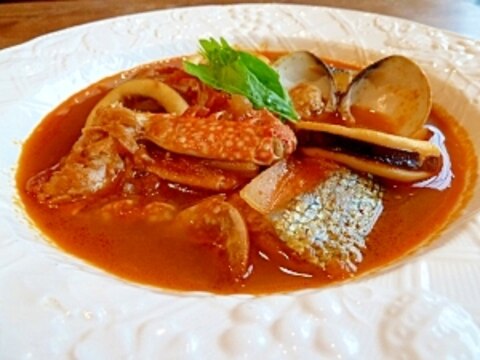 簡単ブイヤベース風？魚介のトマトソース煮